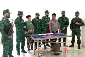 Thanh Hóa bắt hai đối tượng vận chuyển 15.000 viên ma túy tổng hợp