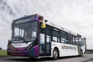 Nước Anh triển khai dịch vụ xe buýt công cộng tự lái đầu tiên trên thế giới