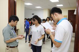 Cảnh giác với chiêu trò của các “lò luyện thi”