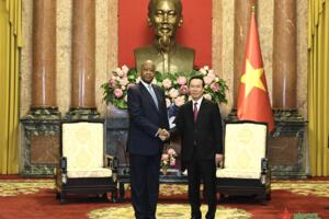 Chủ tịch nước Võ Văn Thưởng tiếp đoàn đại biểu Đảng Cách mạng cầm quyền tại Tanzania