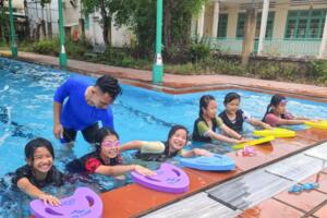 Dạy bơi cho trẻ em để phòng ngừa đuối nước