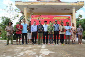 Tặng 500 cây sầu riêng giống cho người dân buôn Liêng Krắk