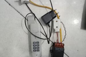 Thu giữ thiết bị làm hàng loạt ô tô, xe máy không mở được khóa thông minh