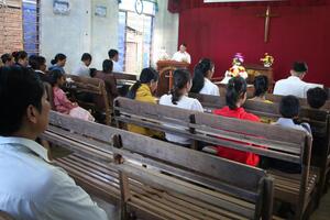 Quan tâm chăm lo đời sống đồng bào các tôn giáo