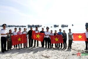 Sát cánh cùng ngư dân Ninh Hòa