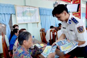 Hải đoàn 42: Nhiều hoạt động ý nghĩa trong chương trình Cảnh sát biển đồng hành với ngư dân