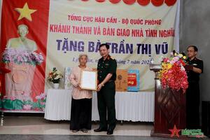 Tổng cục Hậu cần bàn giao nhà tình nghĩa tặng gia đình chính sách trên địa bàn tỉnh Hà Nam