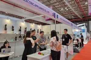 Việt Nam là thị trường mới nổi đầy tiềm năng cho hàng tiêu dùng