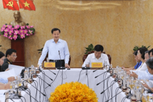 Phó thủ tướng Chính phủ Lê Minh Khái làm việc tại Bình Phước