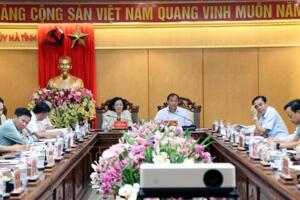 Đồng chí Trương Thị Mai: Hà Tĩnh đã phát huy sức mạnh khi ban hành các  nghị quyết, chuyên đề sát thực tiễn