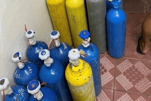 Hà Nội: Liên tiếp phát hiện nhiều cơ sở kinh doanh bình khí cười trái phép