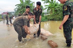 Còn đó nỗi lo đê điều