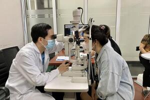 Bệnh đau mắt đỏ và biến chứng nguy hiểm