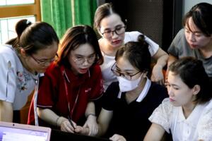 Nâng cao năng lực số cho giáo viên, học sinh