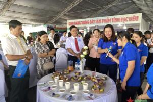 Gần 100.000 lượt khách đến tham quan và mua sắm tại “Festival Nông sản Việt Nam - Vĩnh Long năm 2023”