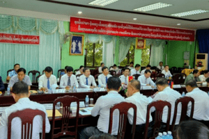 Quảng Bình-Khăm Muộn: Hội đàm và ký kết Biên bản hợp tác lĩnh vực Công Thương