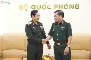 Thượng tướng Hoàng Xuân Chiến tiếp Chánh văn phòng Bộ Quốc phòng Lào