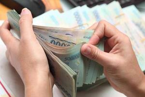 Mức thưởng Tết Nhâm Thìn cao nhất của cả nước là 5,6 tỷ đồng