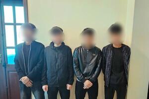 Kon Tum: Triệt phá ổ nhóm giả danh bác sĩ để lừa bán thuốc, chiếm đoạt tài sản