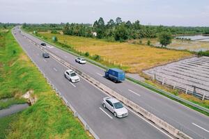 Đối thoại chủ nhật: Mở rộng hệ thống cao tốc, tạo động lực mới cho nền kinh tế