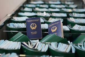 Hộ chiếu Việt Nam làm gì để tăng quyền lực trên bảng xếp hạng?