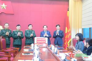 Thượng tướng Hoàng Xuân Chiến thăm, tặng quà Hội Nạn nhân chất độc da cam/dioxin Việt Nam