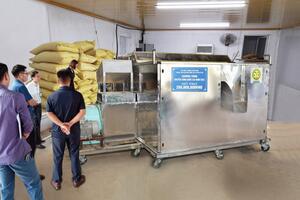 Khuyến công Điện Biên trợ sức nâng cao năng lực chế biến quả mắc ca