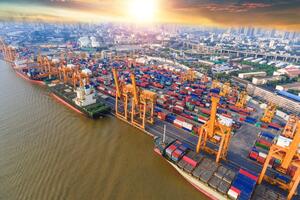 Hải Phòng chuyển 920 tỷ đồng tiền thưởng vượt thu cho đầu tư công và cho vay giải quyết việc làm