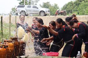 Cầu cho mùa màng bội thu