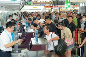 Lập đoàn kiểm tra giá vé máy bay