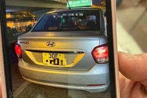 Hà Nội: Tài xế taxi “chặt chém” du khách nước ngoài ra trình diện