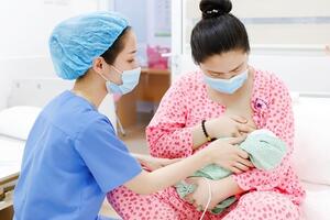 Hưởng ứng Tuần lễ thế giới nuôi con bằng sữa mẹ năm 2024