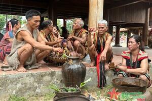 Gỡ khó cho đồng bào Brâu ở Pờ Y