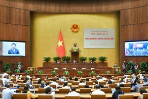 Phó Thủ tướng Lê Thành Long: Cán cân thương mại tích cực, duy trì xuất siêu liên tục