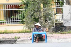 Xử lý nghiêm hành vi lừa đảo người bán vé số