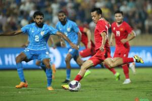 Vừa lên đội tuyển Việt Nam, Văn Quyết đã có quyết định bất ngờ