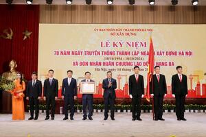 Sở Xây dựng Hà Nội đón nhận Huân chương Lao động hạng Ba