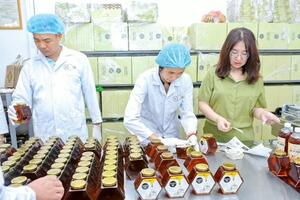 Nông sản địa phương vươn mình ra thế giới
