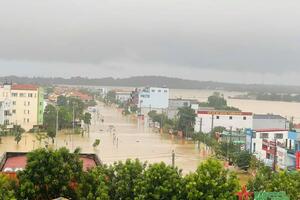 Mưa lũ làm ngập 15.000 nhà dân tại Quảng Bình