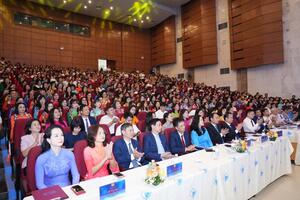 Hà Nội vinh danh 196 nhà giáo tâm huyết, sáng tạo lần thứ VIII