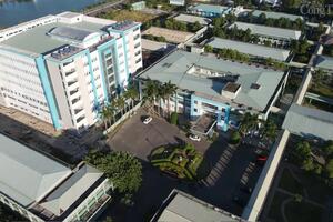 Quảng Nam: Khu điều trị kỹ thuật cao “đứng bánh” vì thiếu trang thiết bị y tế