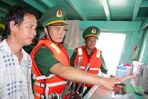 Chống khai thác thủy sản bất hợp pháp, không báo cáo và không theo quy định (IUU): Tiếp tục phối hợp ngăn chặn, xử lý nghiêm tàu cá vi phạm