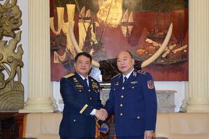 Gặp xã giao giữa Cảnh sát biển Việt Nam và Lực lượng Bảo vệ bờ biển Philippines