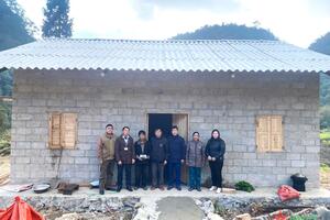 Vùng cao Mèo Vạc nỗ lực mang mái ấm đến với hộ nghèo dịp tết