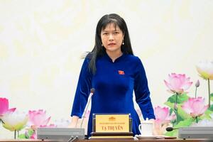 Nhiều lãnh đạo ủy ban của Quốc hội tự nguyện xuống cấp phó