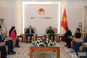 Thượng tướng Lê Huy Vịnh tiếp Phó chủ tịch Tập đoàn Airbus toàn cầu