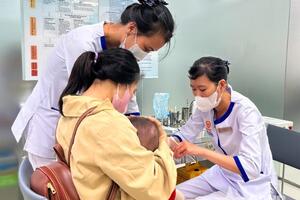 Đẩy nhanh tốc độ tiêm vaccine để hạn chế nguy cơ bùng phát dịch sởi