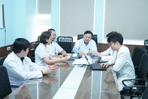 Bệnh viện E: Thay khớp háng cho bệnh nhân mắc bệnh về xương cực hiếm gặp