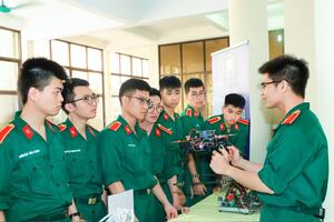 Làm chủ công nghệ, phát triển các sản phẩm hữu dụng