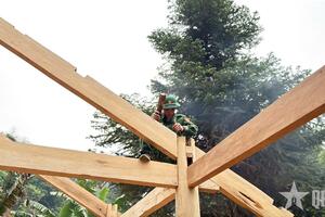 Đồn Biên phòng Na Ngoi hỗ trợ hộ nghèo xây dựng nhà ở